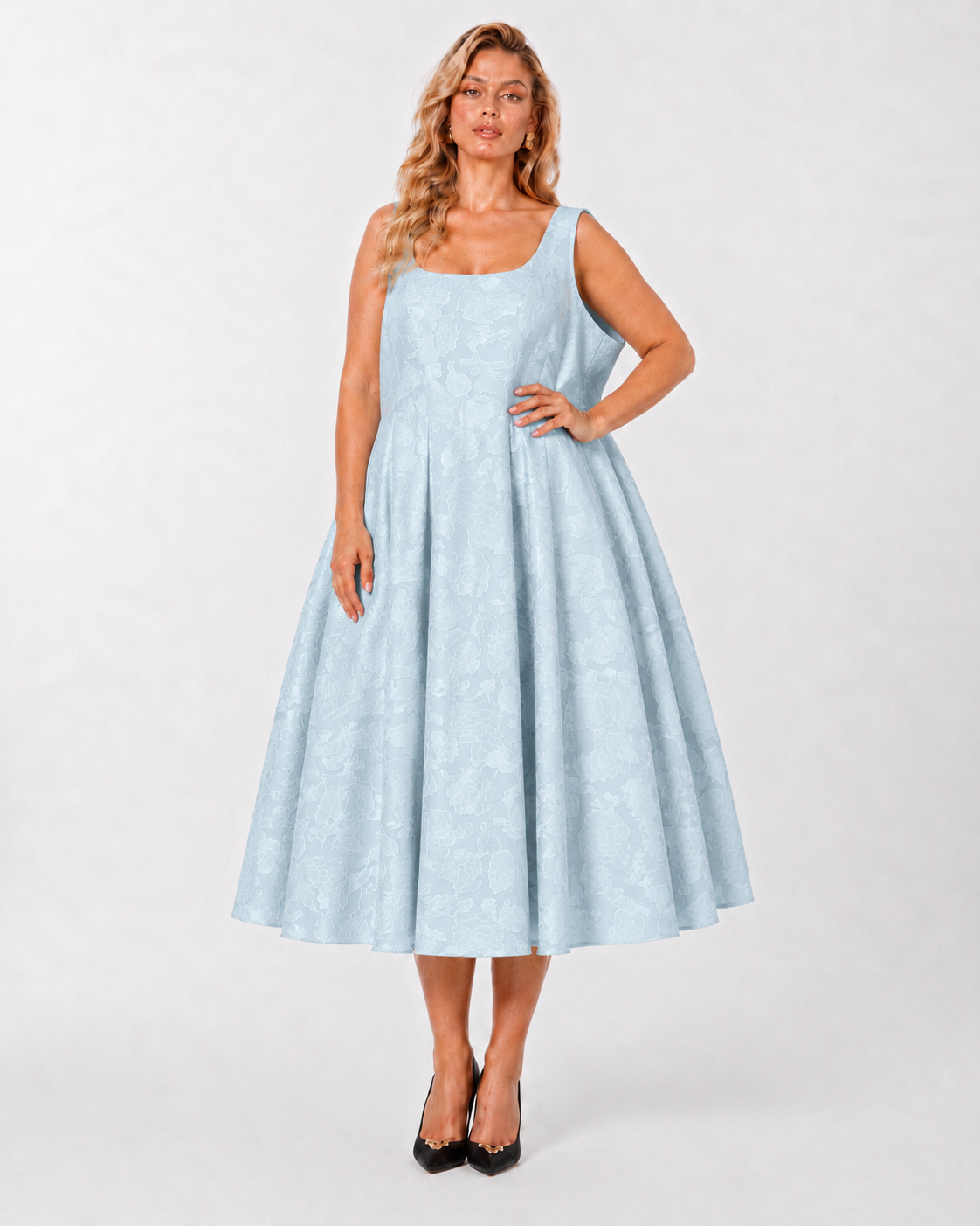 Dress shown in size 3XL